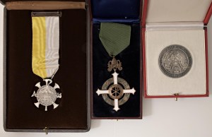 Papal medals - Lot of 3 medals in boxed set of issue Pope...