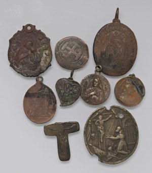 Papal medals - Lot of devotional medals...