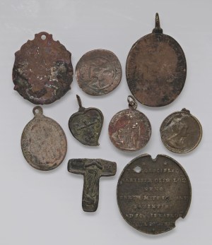 Papal medals - Lot of devotional medals...