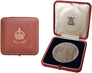 Foreign medals - ENGLAND. 1935 George V medal and view of the ...