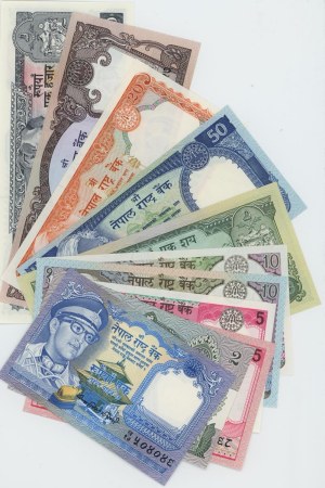 Foreign Banknotes - NEPAL Lot of 11 banknotes, as pictured...