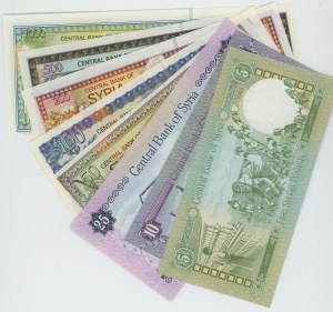 Foreign Banknotes - SYRIA Lot of 8 banknotes, as pictured...