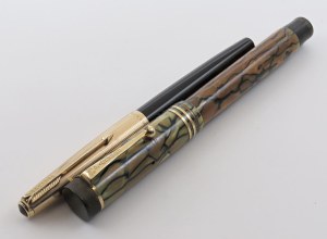 Pens - PARKER - Lot of 2 fountain pens - Model ...