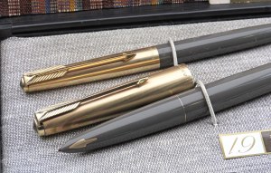 Pens - PARKER - Lot of 2 pens - Parker 61. Bodies in re...