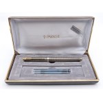 Pens - PARKER - Fountain pen - Body and cap made of...