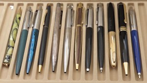 Pens - MULTIPLE LOT - No. 12 ballpoint pens - Various models...