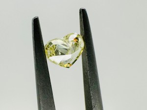 NATURAL POLISHED DIAMOND 0.38 FANCY YELLOW - I1 - C40603 - 14