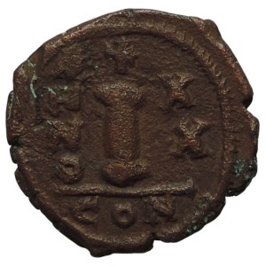 Justinian I. 527-565, AE decanummium Constantinople