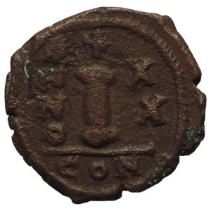 Justinian I. 527-565, AE decanummium Constantinople