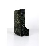 [PLÂTRE - sur bloc de marbre]. Propriétaire St. Reymont.