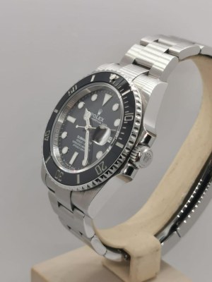 ROLEX SUBMARINER DATE 126610LN