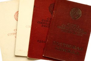 Russia USSR Set of 2 Orders & 2 Medals
