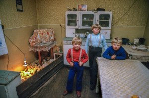 Chris Niedenthal (ur. 1950, Londyn), 