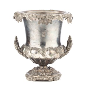 Fraget (1896 - 1939 ), kráter na chladenie Champagne s erbom Trumpa , 1851