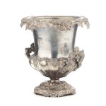 Fraget (1896 - 1939 ), kráter na chladenie Champagne s erbom Trumpa , 1851