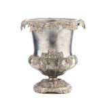 Fraget (1896 - 1939 ), kráter na chladenie Champagne s erbom Trumpa , 1851