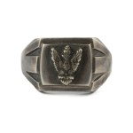 Patriotic signet ring with eagle