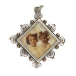 Patriotic pendant with eagle and date 1915