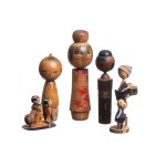 Set of five collectible kokeshi dolls - Shōwa era