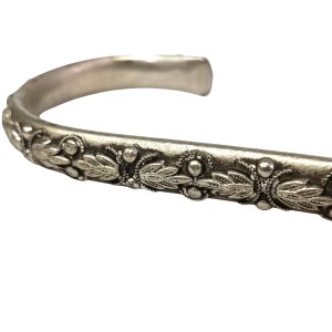 Decorative handle for umbrella