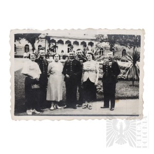 II RP Photography of Polish Army Soldiers with Female Partners.