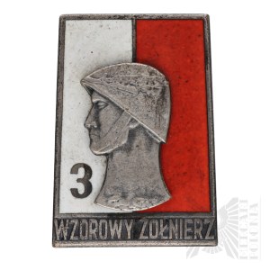 PRL Badge of Exemplary Soldier 3rd Class.