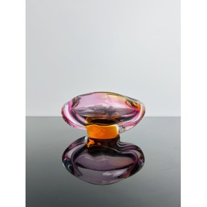Josef Rozinek (1911 - 1992), Art Glass Ashtray, Josef Rozinek, Škrdlovice Glassworks, 20th Century, warm pink-orange colors