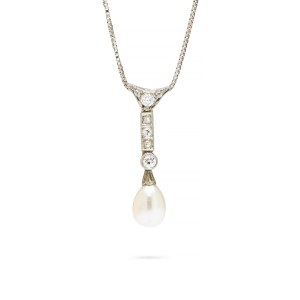1930s. Pearl and diamond necklace