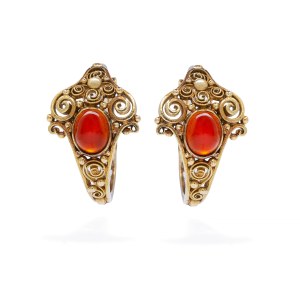 2nd half of 19th century. Earrings with garnets