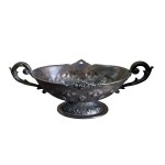 Hand-chiseled centerpiece vase in patinated bronze