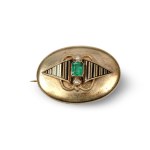 GOLD BROOCH, IN FINE GOLD COLOR