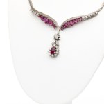 Collana di diamanti con rubino