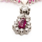 Collana di diamanti con rubino
