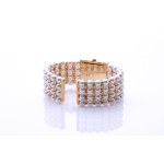 Pearl diamond wristwatch