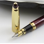 Pens - OSAMA - Fountain pen - Small object with c...