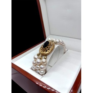 Pearl bracelet