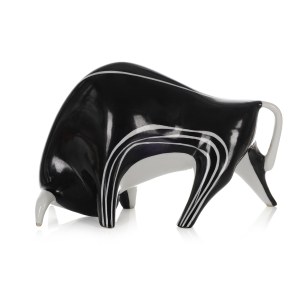 designed by Mieczysław NARUSZEWICZ (1923 - 2006), Figurine Żubr, Ćmielów Table Porcelany Plant.