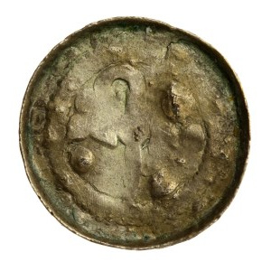 Cross denarius 11th century. - thick pastoral (940)