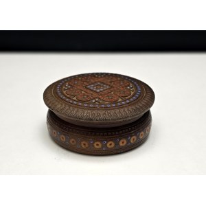 Hutsul wooden casket for trinkets - Eastern Carpathians 1st half of the 20th century. [Hutsul region ]