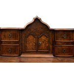 Inlaid writing desk with raised section, in walnut - Rome, 18th century