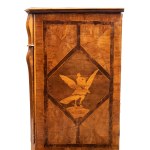 Walnut chest of drawers with figurative inlays - Piedmont, 18th century