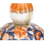 A pair of Imari vases - Japan, 19th century