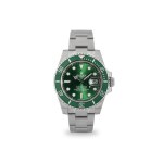 Watches - ROLEX Submariner - Hulk - Self-winding movement...