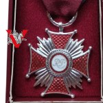 III RP Silver Cross of Merit in original Box.