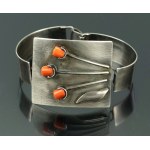 Bracelet with beads tulips, author