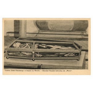 Patriotic postcard - Jozef Pilsudski's coffin in the Wawel crypt (179)