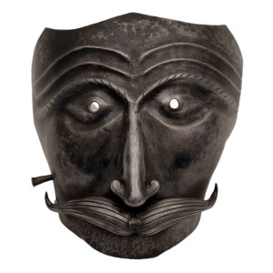 Teil des Helms - zweiteiliges Visier in Form einer Maske