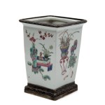 Flowerpot in silver mounting