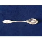Three teaspoons for tea or ice cream, ca. 1780-1820