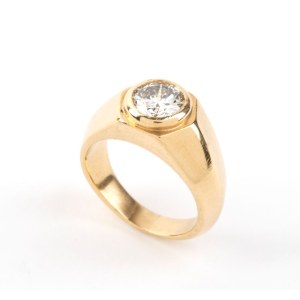 Diamond gold ring -